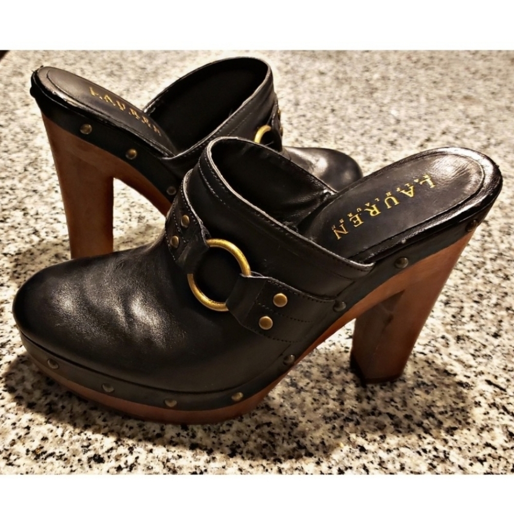 Lauren Ralph Lauren 3 inch Leather heels. Size 7.